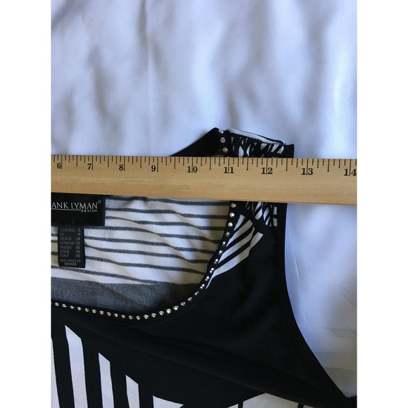 Frank Lyman Shirt Womens 6 Black‎ White Red Geometric Sleeveless Belted Tunic - Picture 10 of 13